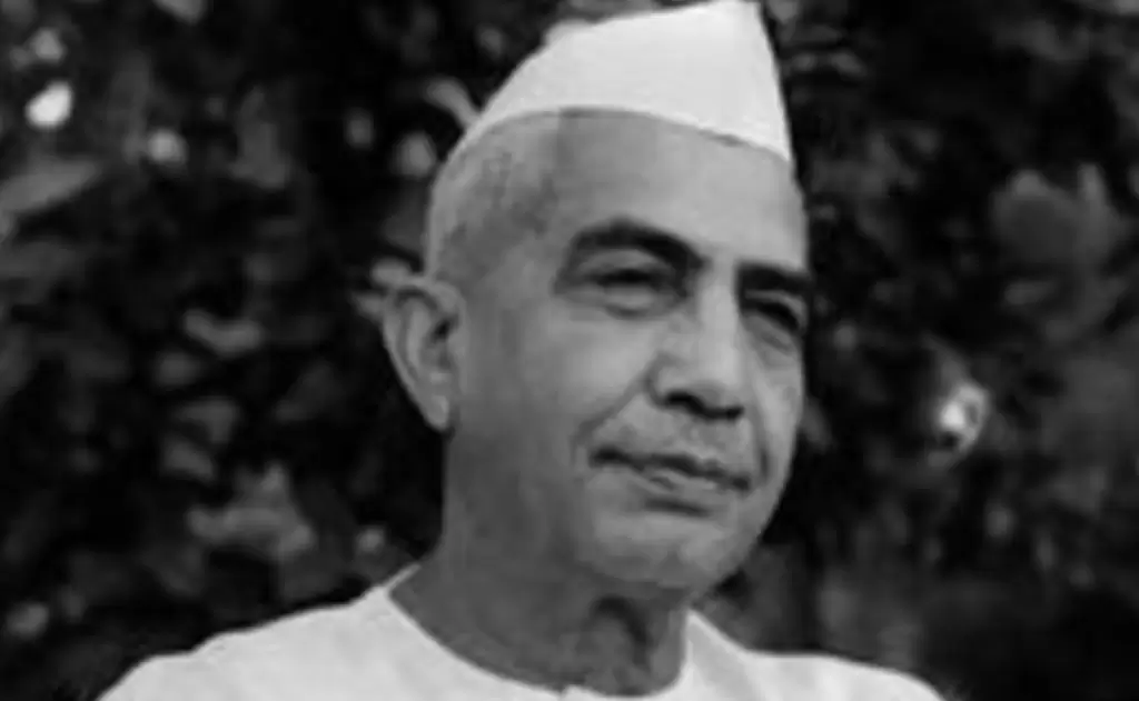 Shri Charan Singh: A Leader of Farmers and Champion of the Common Man — Famous Hindus