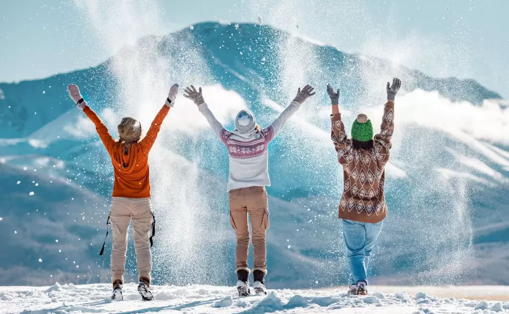 How to Stay Healthy While Traveling During the Winter Holidays — Health