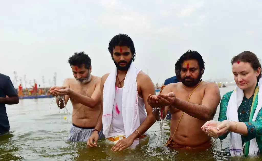 Maha Kumbh Mela 2025: Shri #PawanKalyan’s Holy Dip & Aarti at Triveni Sangam — Maha Kumbh Mela