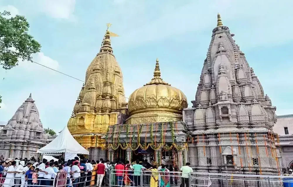 Kashi Vishwanath — Ganga Aarti at Dashashwamedh