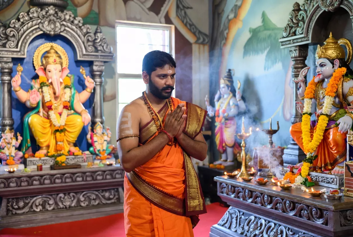 Hindu Priest Jobs at South Florida Hindu Temple 2026 — Sanatan Dharma Pujari Opportunity in Southwest Ranches FL — Temple Jobs