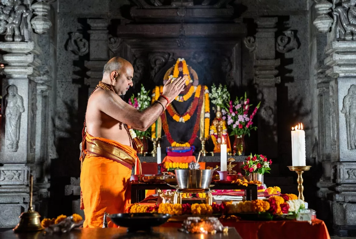 Hindu Temple Priest (Pujari) Vacancy – Multiple Positions Open — Temple Jobs