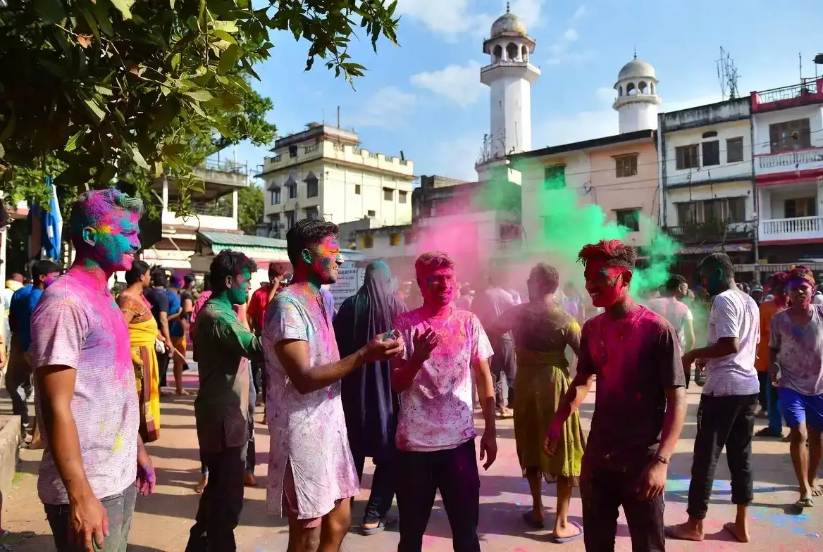 Holi Celebrations in Bangladesh: Vibrant Colors and Cultural Joy in a Diverse Nation — Holi 2026