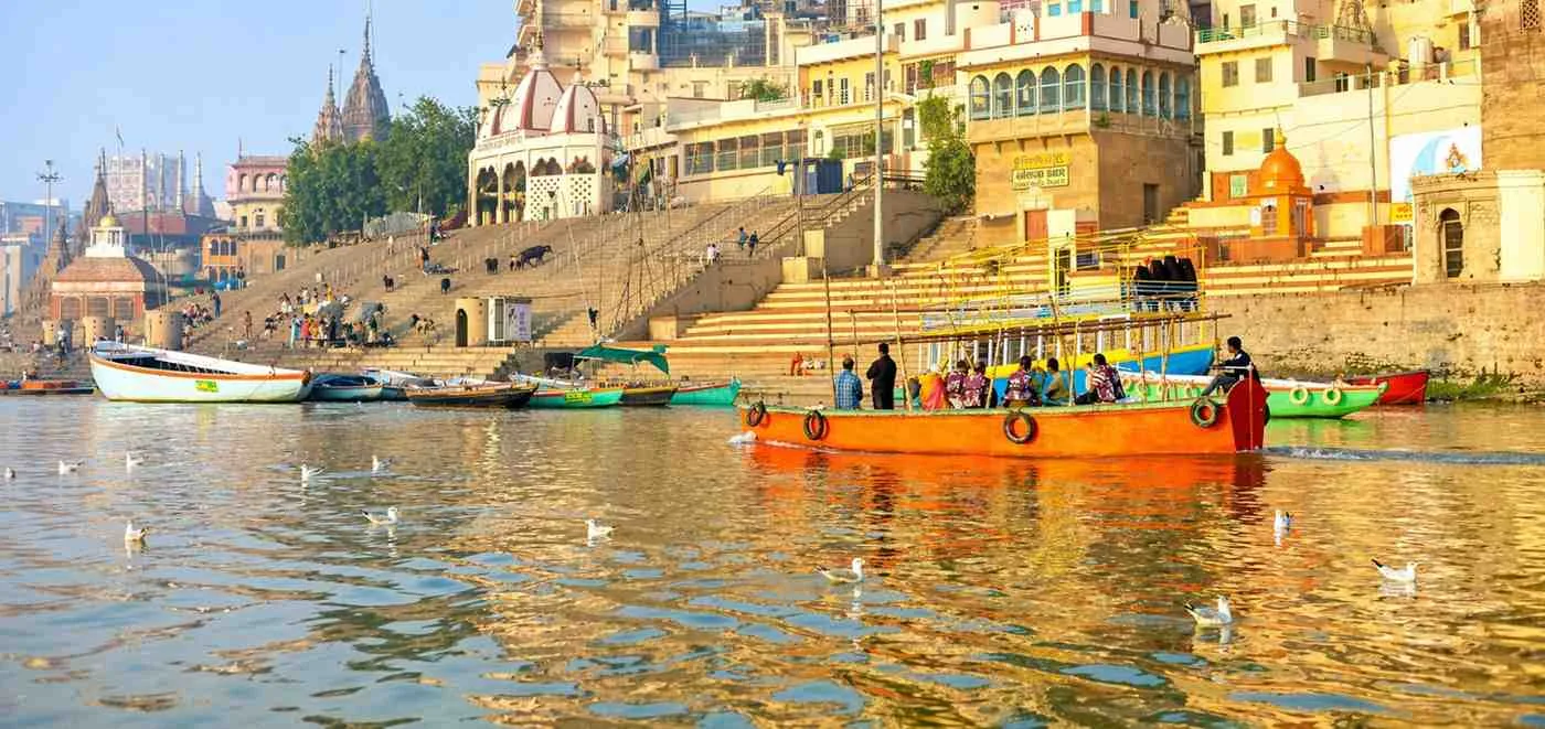 Ahilyabai Holkar: Temple Architecture & Sacred Legacy — Temples